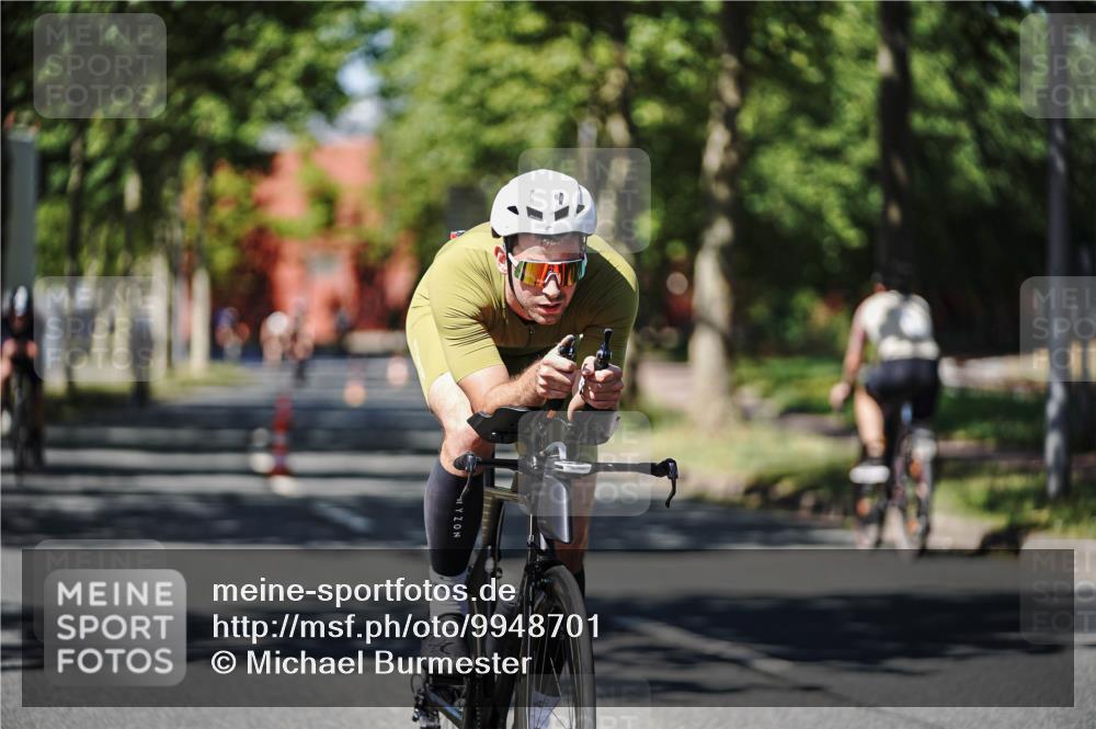 09.08.2026 - GEWOBA Citytriathlon Bremen Michael Burmester http://msf.ph/oto/9948701 09.08.2026 12:39:32 Radfahren 612, 656, 705, 783, 817, 896 meine-sportfotos.de