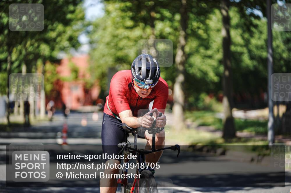 09.08.2026 - GEWOBA Citytriathlon Bremen Michael Burmester http://msf.ph/oto/9948705 09.08.2026 12:39:36 Radfahren 612, 656, 693, 783, 834, 840, 871, 896, 923 meine-sportfotos.de