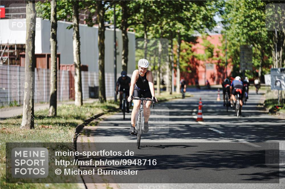 09.08.2026 - GEWOBA Citytriathlon Bremen Michael Burmester http://msf.ph/oto/9948716 09.08.2026 12:39:43 Radfahren 612, 693, 834, 840, 871, 896, 923, 998, 1154 meine-sportfotos.de