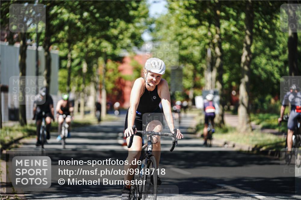 09.08.2026 - GEWOBA Citytriathlon Bremen Michael Burmester http://msf.ph/oto/9948718 09.08.2026 12:39:44 Radfahren 612, 693, 834, 840, 871, 896, 923, 998, 1154 meine-sportfotos.de
