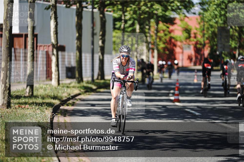 09.08.2026 - GEWOBA Citytriathlon Bremen Michael Burmester http://msf.ph/oto/9948757 09.08.2026 12:40:11 Radfahren 626, 675, 761, 876, 968, 1012, 1115, 1120, 1132 meine-sportfotos.de