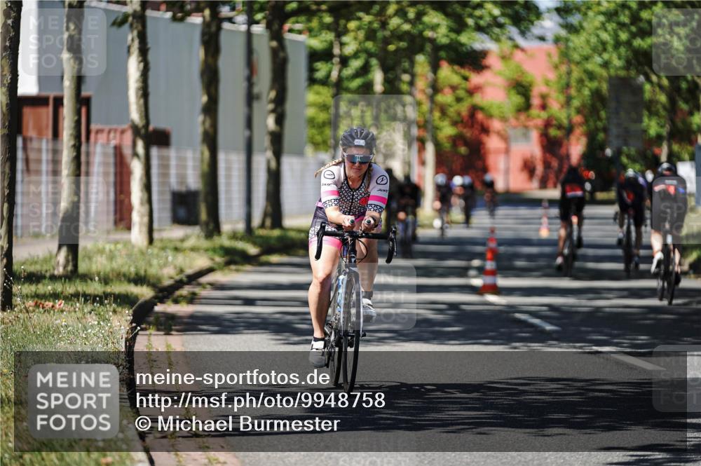 09.08.2026 - GEWOBA Citytriathlon Bremen Michael Burmester http://msf.ph/oto/9948758 09.08.2026 12:40:11 Radfahren 626, 675, 761, 876, 968, 1012, 1115, 1120, 1132 meine-sportfotos.de