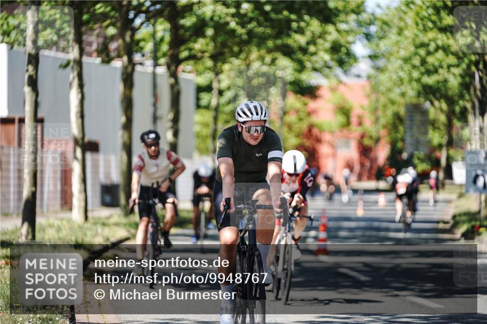 09.08.2026 - GEWOBA Citytriathlon Bremen Michael Burmester http://msf.ph/oto/9948767 09.08.2026 12:40:16 Radfahren 626, 743, 761, 789, 953, 1115, 1127, 1132 meine-sportfotos.de