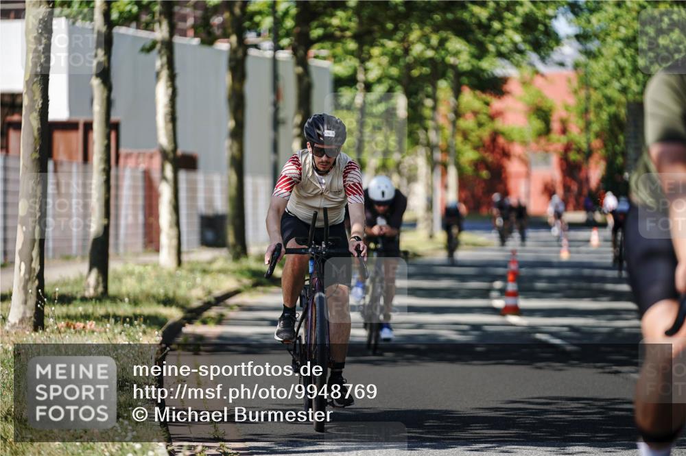 09.08.2026 - GEWOBA Citytriathlon Bremen Michael Burmester http://msf.ph/oto/9948769 09.08.2026 12:40:17 Radfahren 626, 743, 761, 789, 819, 953, 1115, 1127, 1132 meine-sportfotos.de