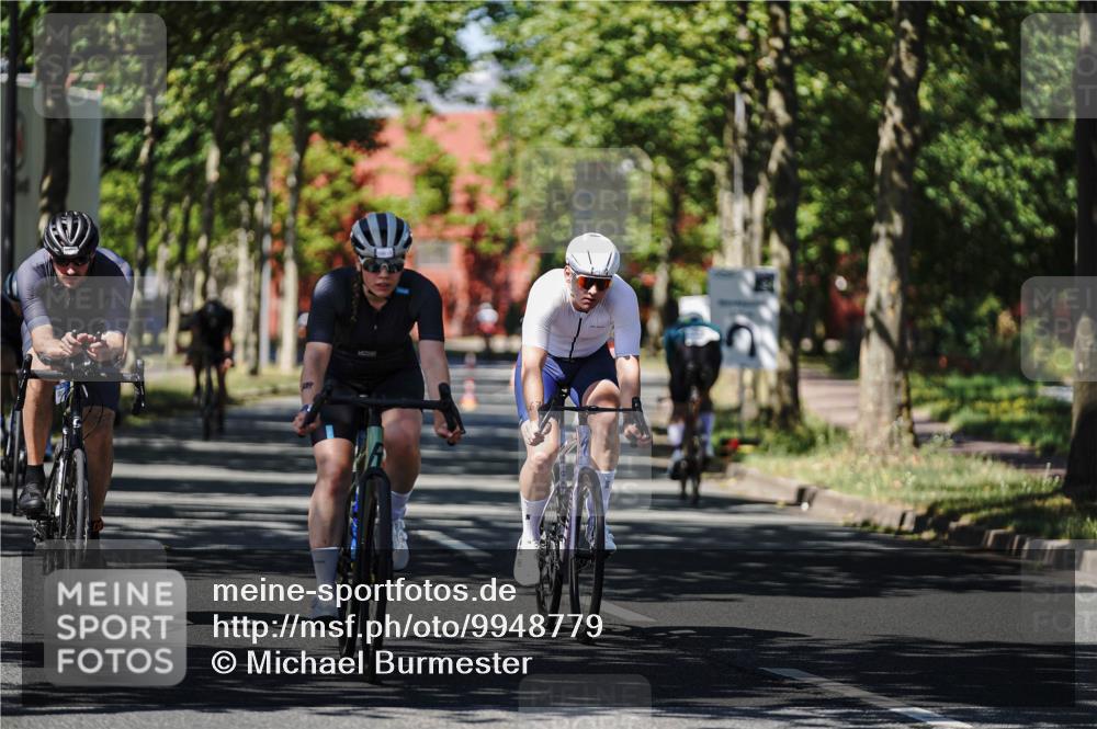 09.08.2026 - GEWOBA Citytriathlon Bremen Michael Burmester http://msf.ph/oto/9948779 09.08.2026 12:40:25 Radfahren 626, 671, 701, 707, 743, 789, 809, 819, 888, 919, 953, 954, 1115, 1127 meine-sportfotos.de
