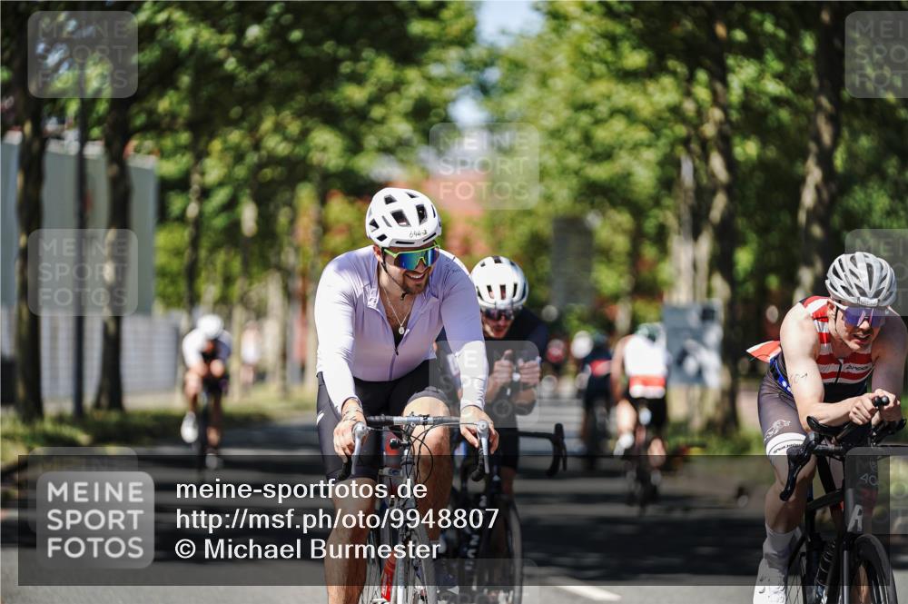 09.08.2026 - GEWOBA Citytriathlon Bremen Michael Burmester http://msf.ph/oto/9948807 09.08.2026 12:40:50 Radfahren 586, 601, 620, 644, 651, 774, 805, 810, 848, 976 meine-sportfotos.de