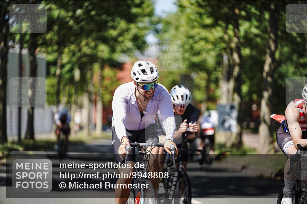 09.08.2026 - GEWOBA Citytriathlon Bremen Michael Burmester http://msf.ph/oto/9948808 09.08.2026 12:40:50 Radfahren 586, 601, 620, 644, 651, 774, 805, 810, 848, 976 meine-sportfotos.de