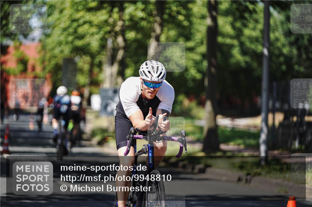 09.08.2026 - GEWOBA Citytriathlon Bremen Michael Burmester http://msf.ph/oto/9948810 09.08.2026 12:40:53 Radfahren 586, 601, 620, 644, 651, 774, 800, 805, 848, 976 meine-sportfotos.de
