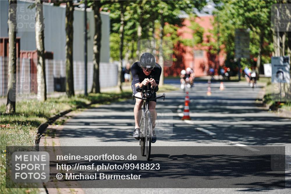 09.08.2026 - GEWOBA Citytriathlon Bremen Michael Burmester http://msf.ph/oto/9948823 09.08.2026 12:41:14 Radfahren 702, 858, 889, 956, 1131 meine-sportfotos.de