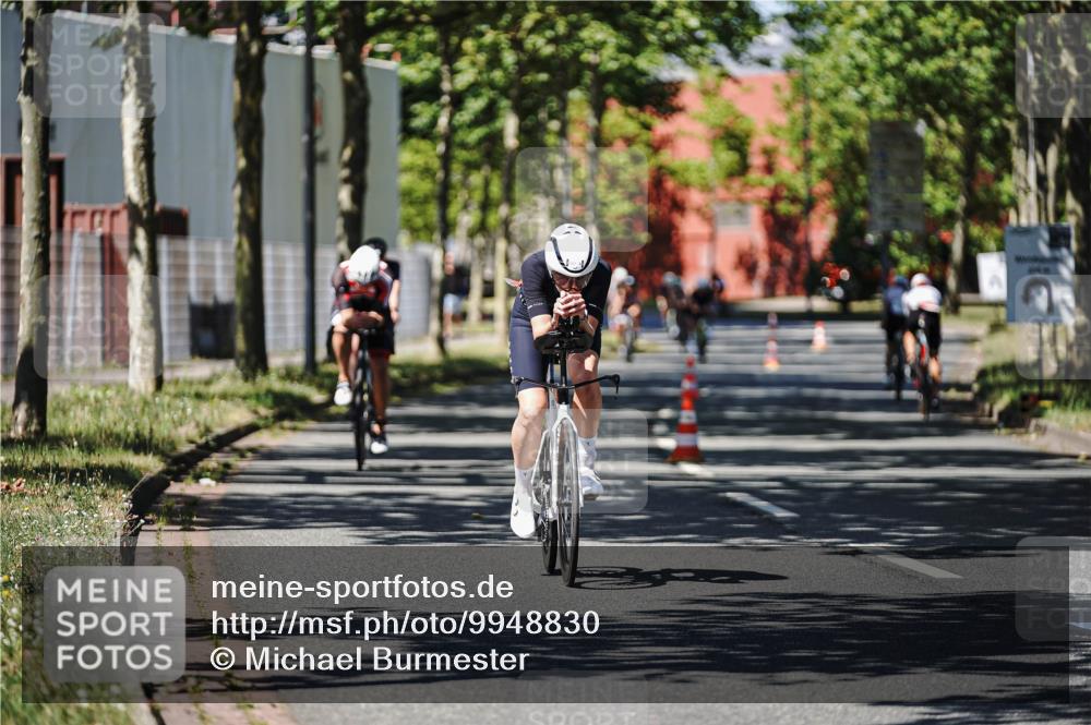 09.08.2026 - GEWOBA Citytriathlon Bremen Michael Burmester http://msf.ph/oto/9948830 09.08.2026 12:41:21 Radfahren 548, 702, 711, 858, 982, 1020 meine-sportfotos.de