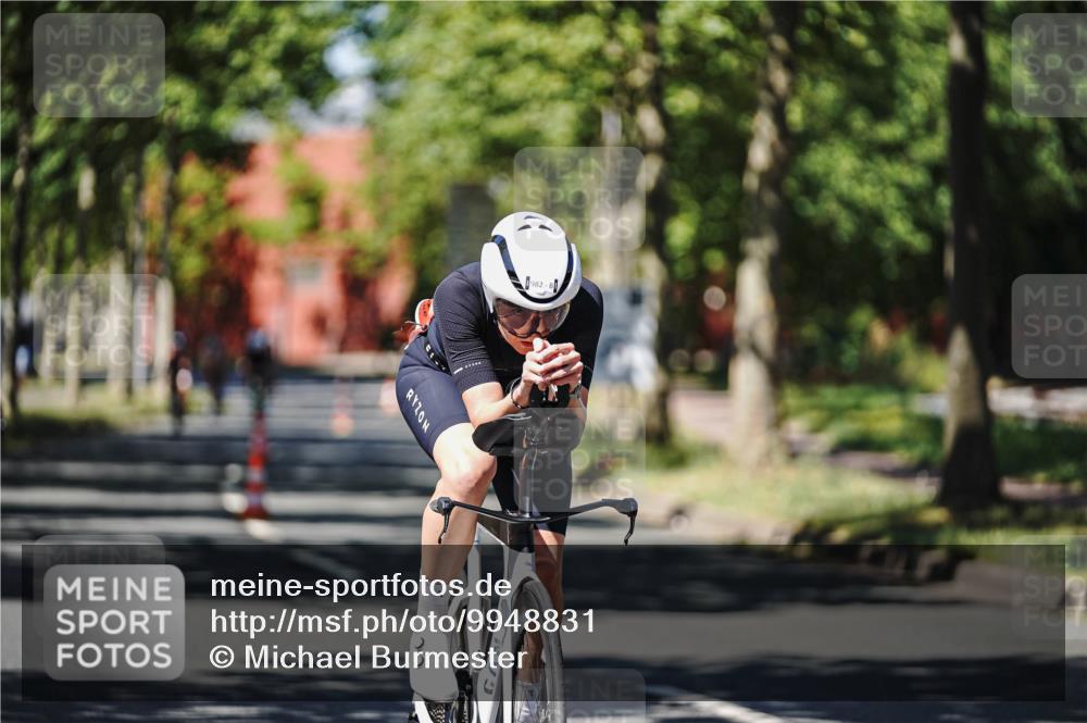 09.08.2026 - GEWOBA Citytriathlon Bremen Michael Burmester http://msf.ph/oto/9948831 09.08.2026 12:41:22 Radfahren 548, 702, 711, 740, 858, 982, 1020 meine-sportfotos.de