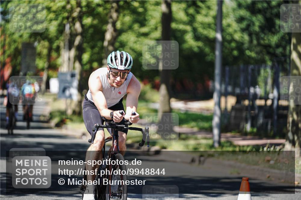09.08.2026 - GEWOBA Citytriathlon Bremen Michael Burmester http://msf.ph/oto/9948844 09.08.2026 12:41:30 Radfahren 548, 602, 702, 711, 740, 767, 915, 933, 940, 982, 1020, 1159 meine-sportfotos.de