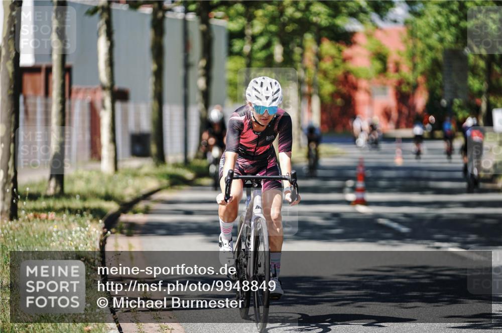 09.08.2026 - GEWOBA Citytriathlon Bremen Michael Burmester http://msf.ph/oto/9948849 09.08.2026 12:41:34 Radfahren 548, 602, 702, 711, 740, 766, 767, 873, 915, 933, 940, 982, 1020, 1121, 1159 meine-sportfotos.de