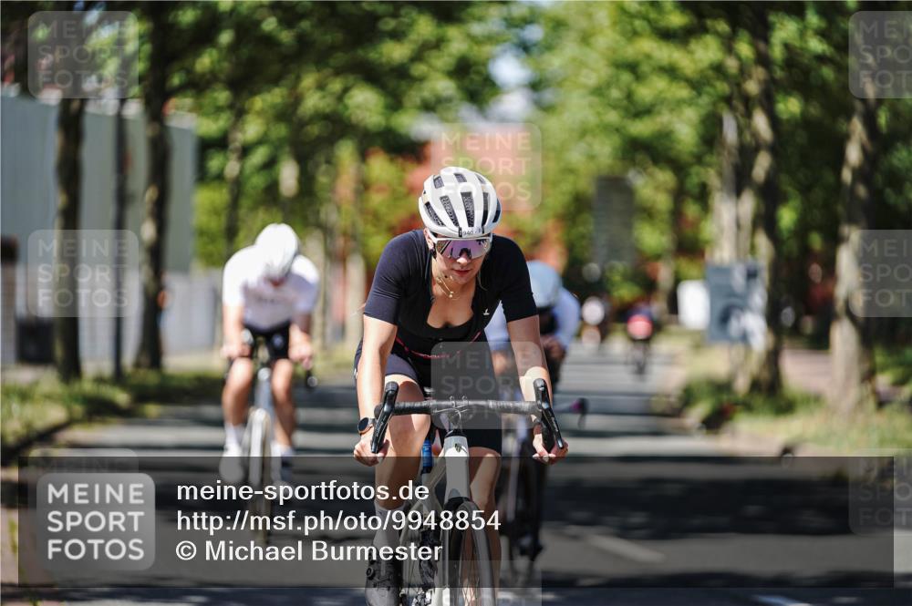 09.08.2026 - GEWOBA Citytriathlon Bremen Michael Burmester http://msf.ph/oto/9948854 09.08.2026 12:41:38 Radfahren 548, 602, 731, 740, 766, 767, 873, 915, 933, 940, 1020, 1121, 1159 meine-sportfotos.de