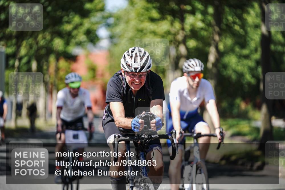 09.08.2026 - GEWOBA Citytriathlon Bremen Michael Burmester http://msf.ph/oto/9948863 09.08.2026 12:41:46 Radfahren 578, 718, 731, 766, 767, 873, 933, 940, 1121, 1123, 1159 meine-sportfotos.de
