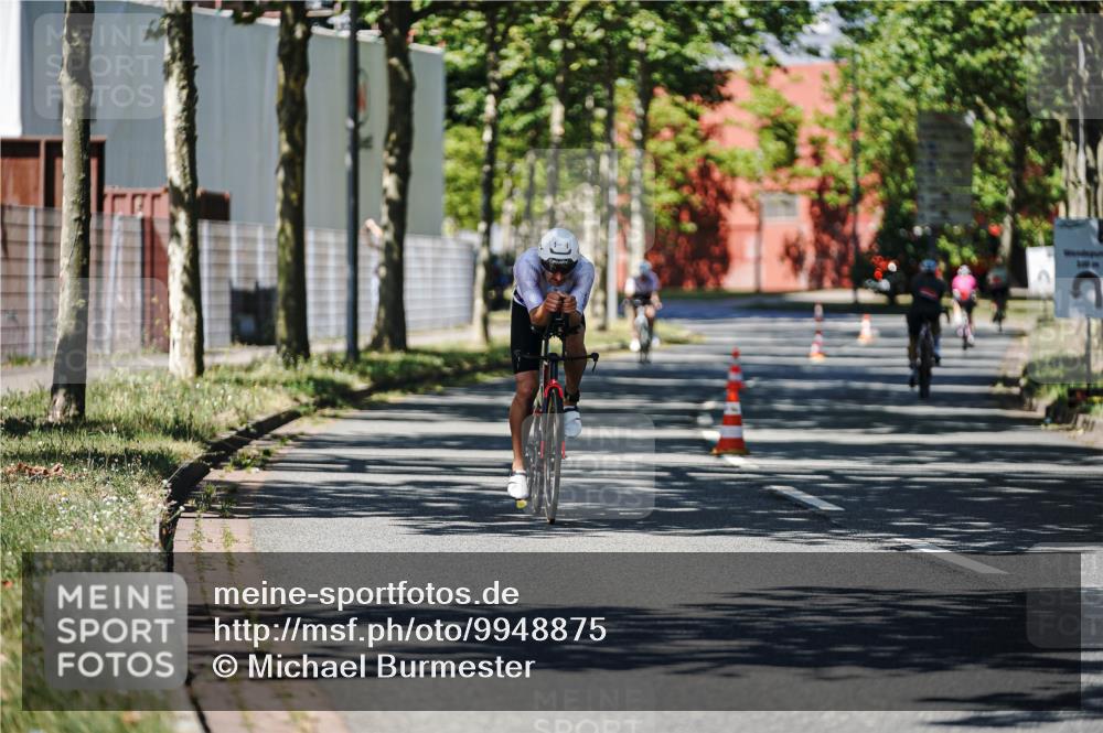 09.08.2026 - GEWOBA Citytriathlon Bremen Michael Burmester http://msf.ph/oto/9948875 09.08.2026 12:41:55 Radfahren 578, 684, 718, 731, 1107, 1123 meine-sportfotos.de