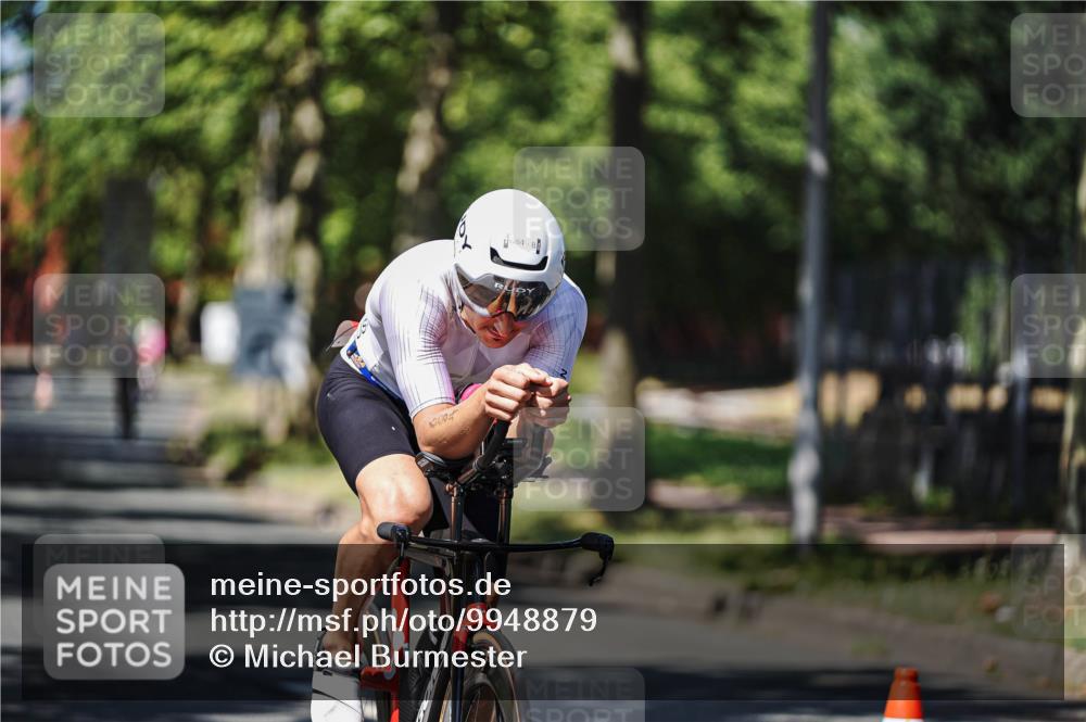 09.08.2026 - GEWOBA Citytriathlon Bremen Michael Burmester http://msf.ph/oto/9948879 09.08.2026 12:41:57 Radfahren 578, 684, 718, 1107, 1123 meine-sportfotos.de
