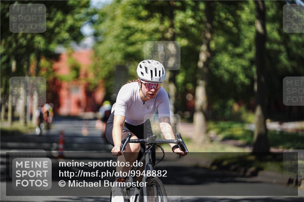 09.08.2026 - GEWOBA Citytriathlon Bremen Michael Burmester http://msf.ph/oto/9948882 09.08.2026 12:42:02 Radfahren 684, 1107, 1123, 1153 meine-sportfotos.de