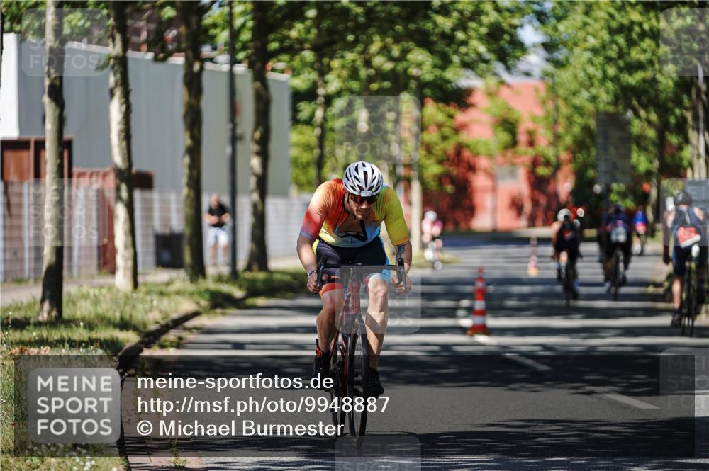 09.08.2026 - GEWOBA Citytriathlon Bremen Michael Burmester http://msf.ph/oto/9948887 09.08.2026 12:42:09 Radfahren 684, 753, 1102, 1107, 1153 meine-sportfotos.de