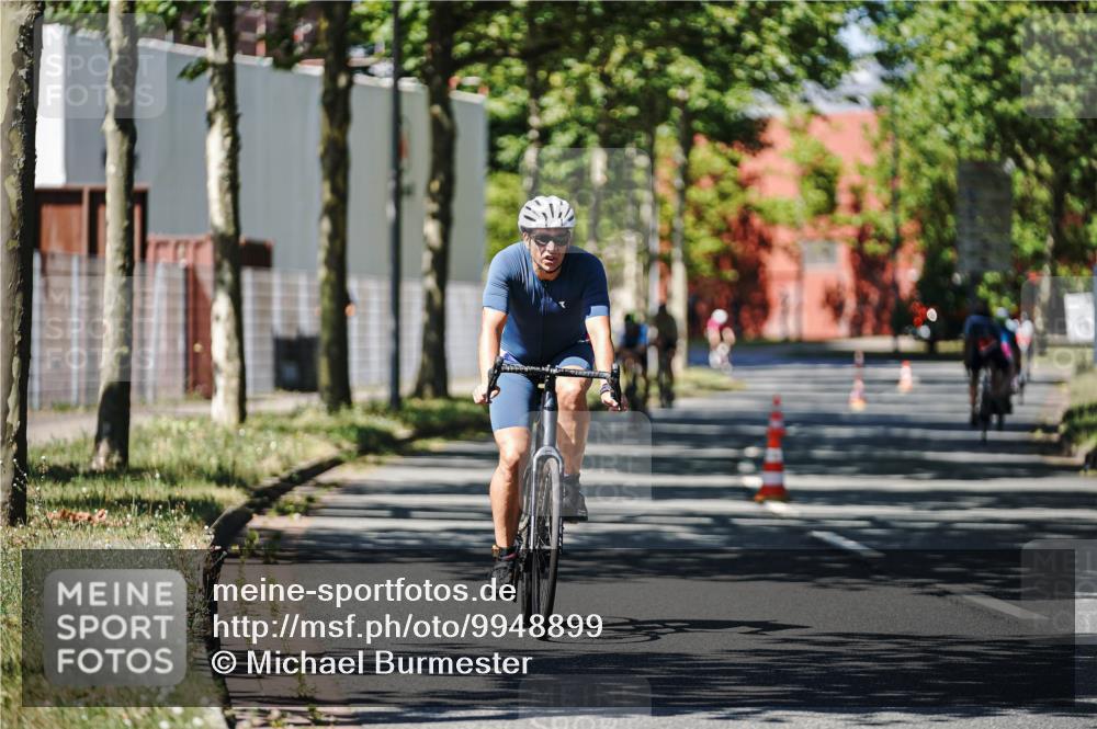 09.08.2026 - GEWOBA Citytriathlon Bremen Michael Burmester http://msf.ph/oto/9948899 09.08.2026 12:42:24 Radfahren 635, 768, 782, 870, 1102 meine-sportfotos.de