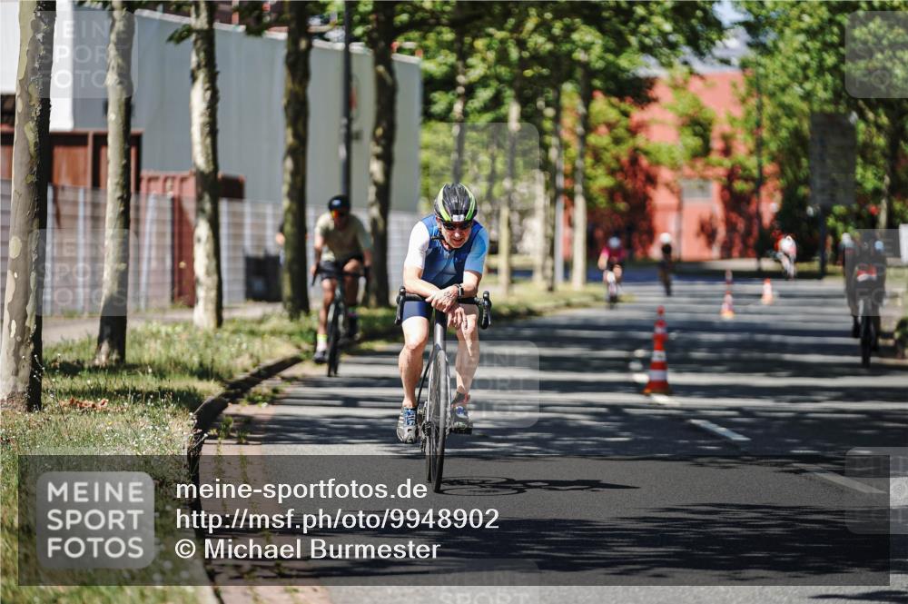 09.08.2026 - GEWOBA Citytriathlon Bremen Michael Burmester http://msf.ph/oto/9948902 09.08.2026 12:42:29 Radfahren 635, 768, 782, 870, 885, 966 meine-sportfotos.de