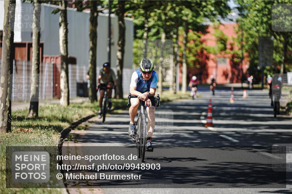 09.08.2026 - GEWOBA Citytriathlon Bremen Michael Burmester http://msf.ph/oto/9948903 09.08.2026 12:42:29 Radfahren 635, 768, 782, 870, 885, 966 meine-sportfotos.de