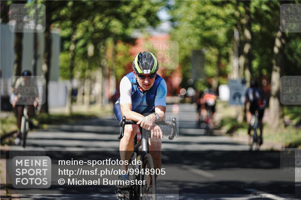 09.08.2026 - GEWOBA Citytriathlon Bremen Michael Burmester http://msf.ph/oto/9948905 09.08.2026 12:42:30 Radfahren 635, 768, 782, 870, 885, 966 meine-sportfotos.de