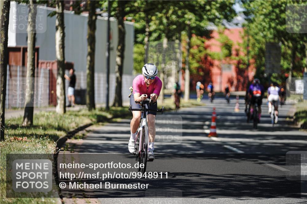 09.08.2026 - GEWOBA Citytriathlon Bremen Michael Burmester http://msf.ph/oto/9948911 09.08.2026 12:42:37 Radfahren 720, 768, 870, 885, 966 meine-sportfotos.de