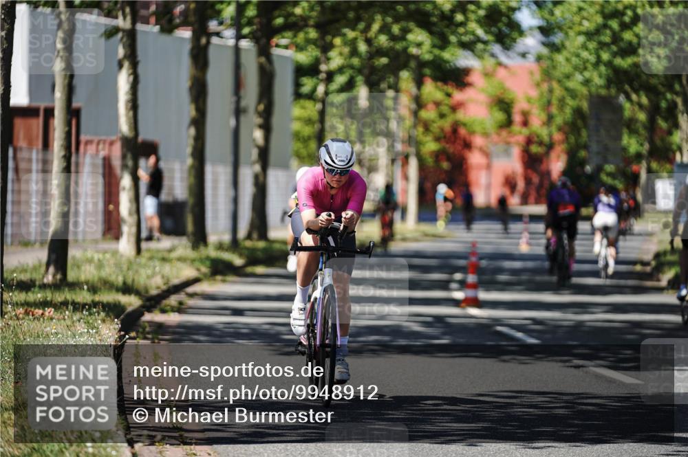 09.08.2026 - GEWOBA Citytriathlon Bremen Michael Burmester http://msf.ph/oto/9948912 09.08.2026 12:42:37 Radfahren 720, 768, 870, 885, 966 meine-sportfotos.de