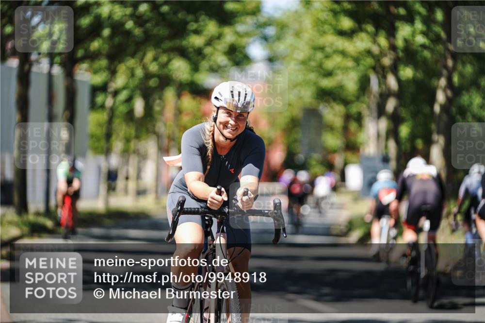 09.08.2026 - GEWOBA Citytriathlon Bremen Michael Burmester http://msf.ph/oto/9948918 09.08.2026 12:42:40 Radfahren 681, 720, 768, 870, 885, 966 meine-sportfotos.de