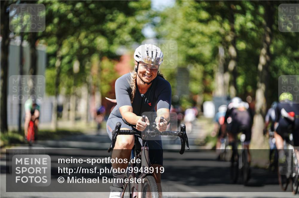 09.08.2026 - GEWOBA Citytriathlon Bremen Michael Burmester http://msf.ph/oto/9948919 09.08.2026 12:42:41 Radfahren 681, 720, 768, 870, 885, 942, 966, 1104 meine-sportfotos.de