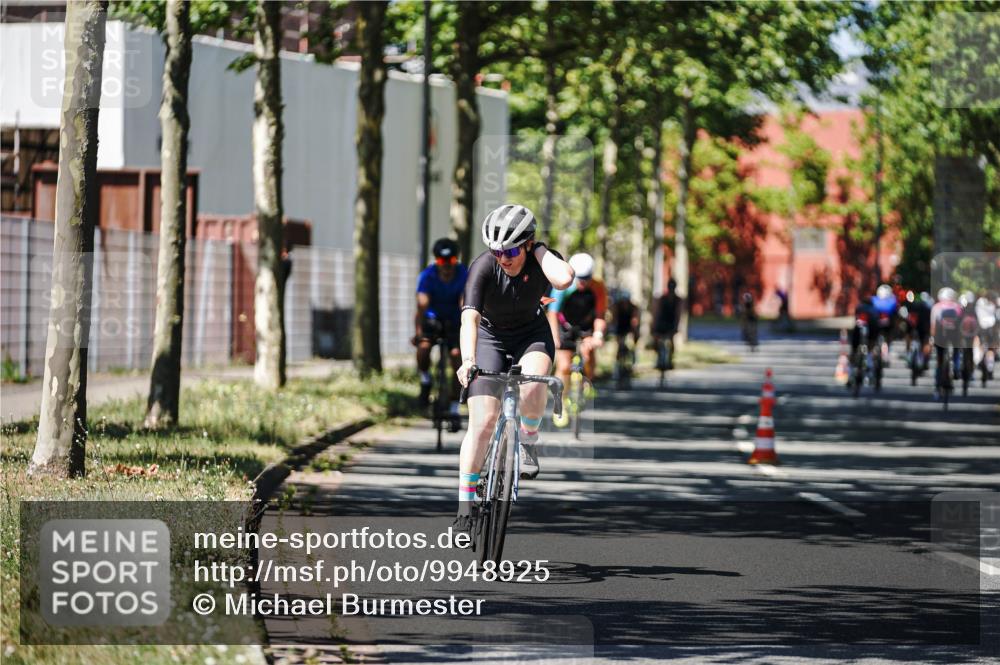 09.08.2026 - GEWOBA Citytriathlon Bremen Michael Burmester http://msf.ph/oto/9948925 09.08.2026 12:42:46 Radfahren 681, 720, 785, 890, 942, 966, 1104, 1140 meine-sportfotos.de