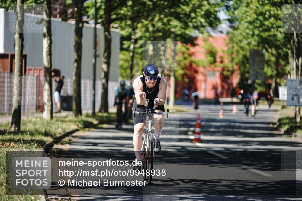 09.08.2026 - GEWOBA Citytriathlon Bremen Michael Burmester http://msf.ph/oto/9948938 09.08.2026 12:42:56 Radfahren 543, 588, 649, 681, 785, 890, 942, 1010, 1104, 1140 meine-sportfotos.de
