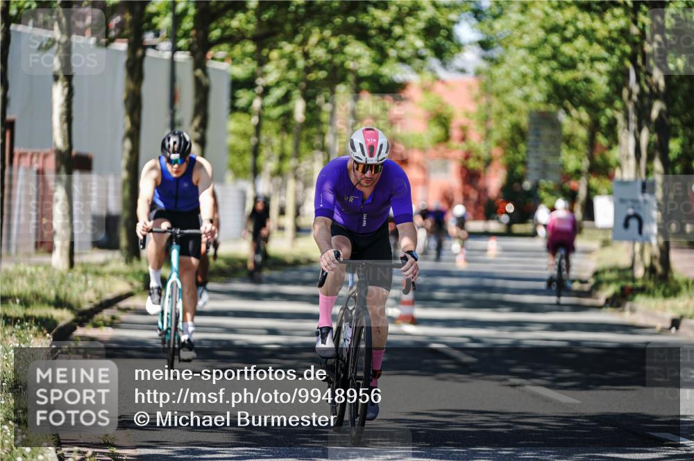 09.08.2026 - GEWOBA Citytriathlon Bremen Michael Burmester http://msf.ph/oto/9948956 09.08.2026 12:43:14 Radfahren 543, 546, 558, 649, 674, 859, 887, 945, 991, 996, 1010, 1108 meine-sportfotos.de