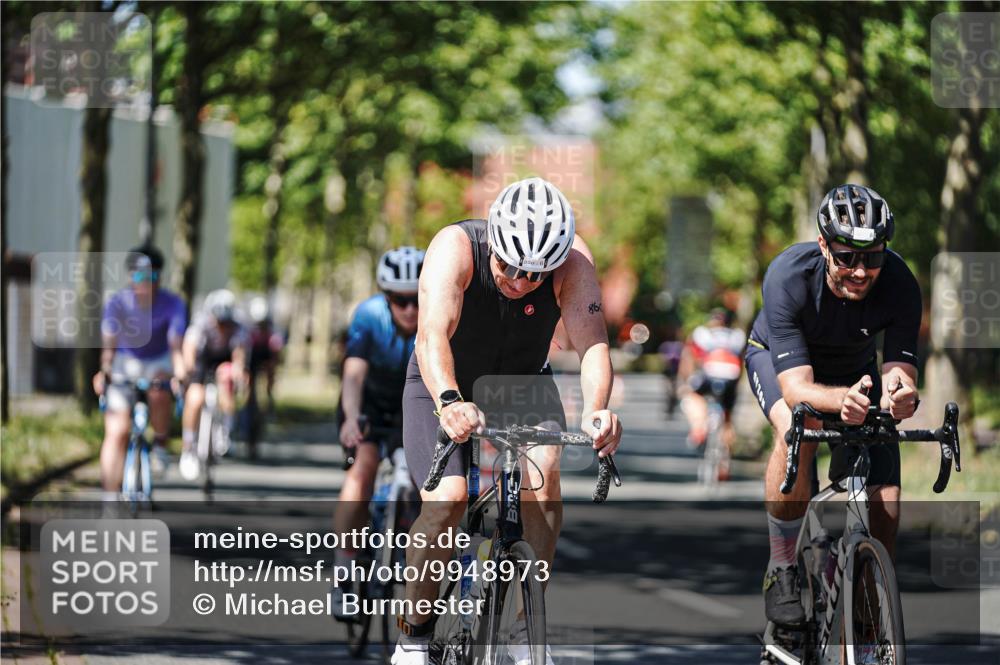 09.08.2026 - GEWOBA Citytriathlon Bremen Michael Burmester http://msf.ph/oto/9948973 09.08.2026 12:43:22 Radfahren 546, 558, 621, 643, 674, 700, 732, 859, 887, 898, 944, 945, 989, 991, 996, 1105, 1108, 1148 meine-sportfotos.de