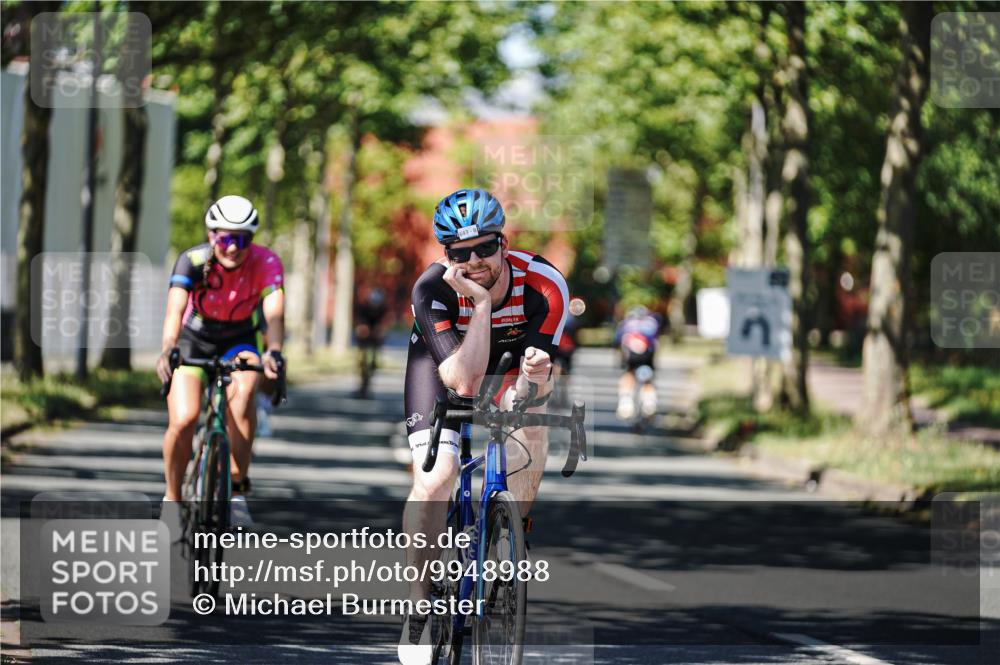 09.08.2026 - GEWOBA Citytriathlon Bremen Michael Burmester http://msf.ph/oto/9948988 09.08.2026 12:43:28 Radfahren 546, 558, 621, 643, 674, 700, 712, 732, 797, 898, 944, 989, 991, 1105, 1108, 1148 meine-sportfotos.de