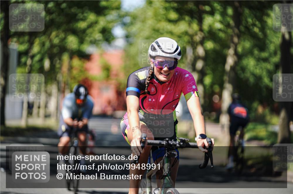 09.08.2026 - GEWOBA Citytriathlon Bremen Michael Burmester http://msf.ph/oto/9948991 09.08.2026 12:43:29 Radfahren 546, 621, 643, 674, 700, 712, 732, 797, 898, 944, 989, 991, 1105, 1108, 1148 meine-sportfotos.de