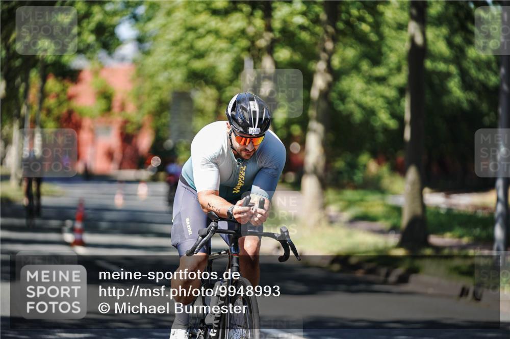 09.08.2026 - GEWOBA Citytriathlon Bremen Michael Burmester http://msf.ph/oto/9948993 09.08.2026 12:43:29 Radfahren 546, 621, 643, 674, 700, 712, 732, 797, 898, 944, 989, 991, 1105, 1108, 1148 meine-sportfotos.de