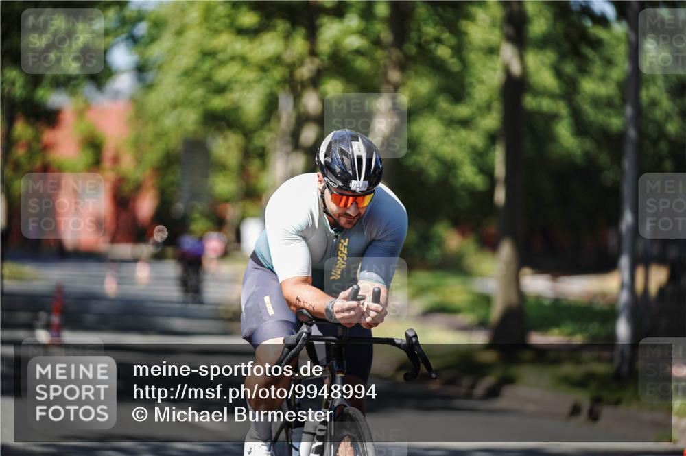 09.08.2026 - GEWOBA Citytriathlon Bremen Michael Burmester http://msf.ph/oto/9948994 09.08.2026 12:43:30 Radfahren 546, 621, 643, 700, 712, 732, 797, 898, 944, 989, 1105, 1108, 1148 meine-sportfotos.de