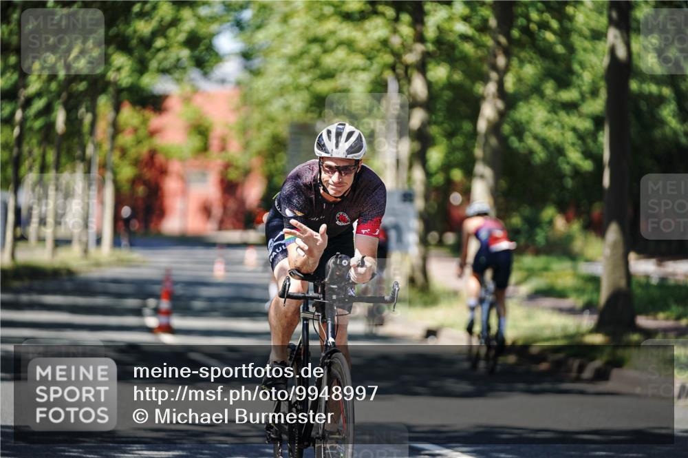 09.08.2026 - GEWOBA Citytriathlon Bremen Michael Burmester http://msf.ph/oto/9948997 09.08.2026 12:43:33 Radfahren 546, 621, 643, 700, 712, 732, 797, 898, 944, 989, 1105, 1108, 1148 meine-sportfotos.de