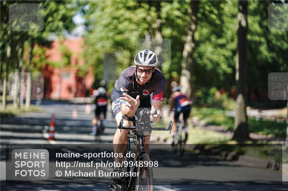 09.08.2026 - GEWOBA Citytriathlon Bremen Michael Burmester http://msf.ph/oto/9948998 09.08.2026 12:43:33 Radfahren 546, 621, 643, 700, 712, 732, 797, 898, 944, 989, 1105, 1108, 1148 meine-sportfotos.de