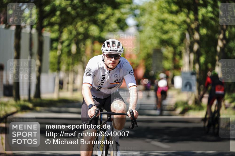 09.08.2026 - GEWOBA Citytriathlon Bremen Michael Burmester http://msf.ph/oto/9949007 09.08.2026 12:43:47 Radfahren 633, 1125 meine-sportfotos.de