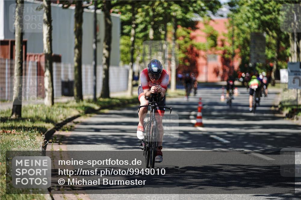 09.08.2026 - GEWOBA Citytriathlon Bremen Michael Burmester http://msf.ph/oto/9949010 09.08.2026 12:43:57 Radfahren 614, 633, 951, 1125 meine-sportfotos.de