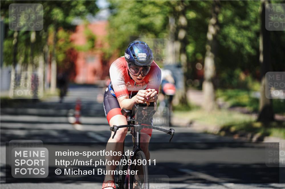 09.08.2026 - GEWOBA Citytriathlon Bremen Michael Burmester http://msf.ph/oto/9949011 09.08.2026 12:43:58 Radfahren 614, 633, 951, 1125 meine-sportfotos.de