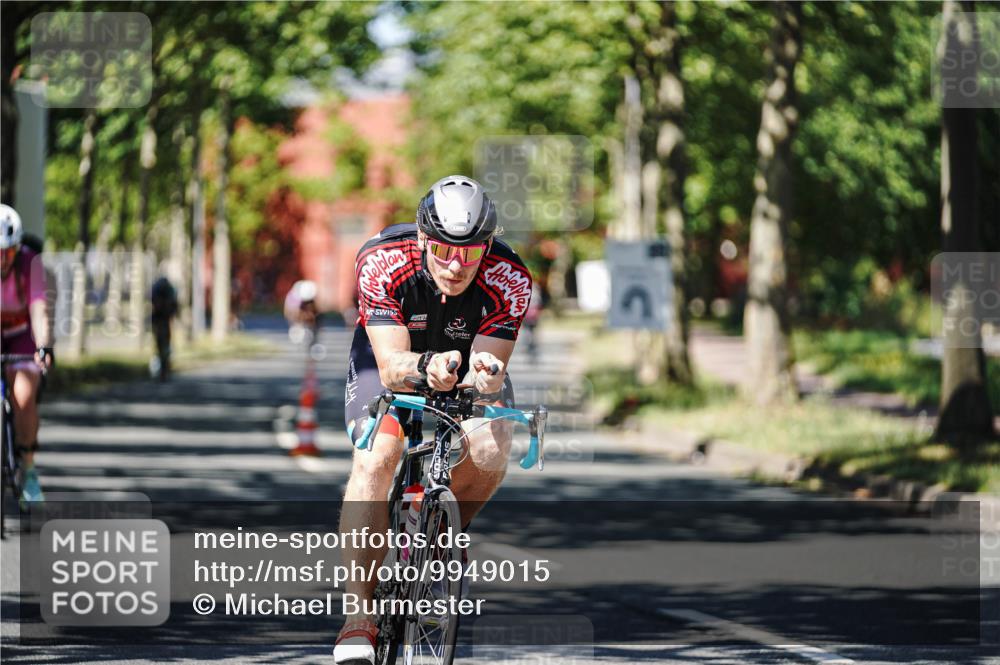09.08.2026 - GEWOBA Citytriathlon Bremen Michael Burmester http://msf.ph/oto/9949015 09.08.2026 12:44:03 Radfahren 614, 661, 891, 951, 974 meine-sportfotos.de