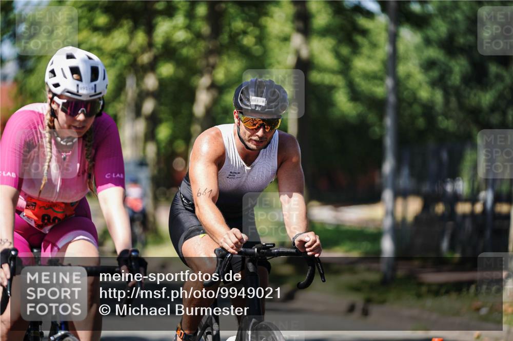 09.08.2026 - GEWOBA Citytriathlon Bremen Michael Burmester http://msf.ph/oto/9949021 09.08.2026 12:44:05 Radfahren 614, 660, 661, 891, 951, 974 meine-sportfotos.de