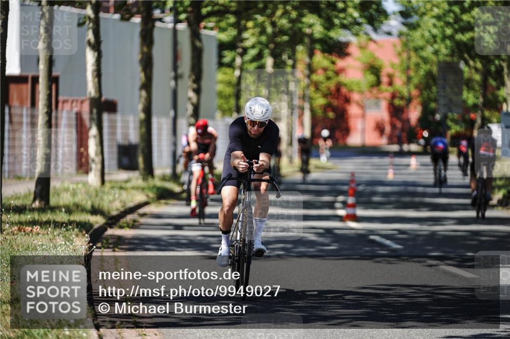 09.08.2026 - GEWOBA Citytriathlon Bremen Michael Burmester http://msf.ph/oto/9949027 09.08.2026 12:44:10 Radfahren 614, 660, 661, 714, 891, 951, 957, 974 meine-sportfotos.de