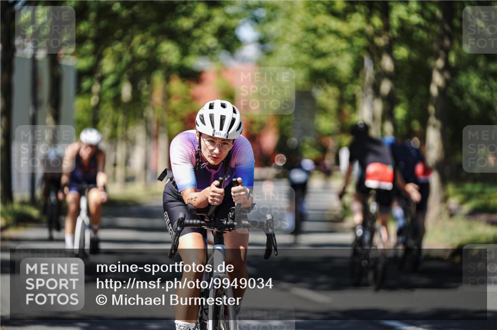 09.08.2026 - GEWOBA Citytriathlon Bremen Michael Burmester http://msf.ph/oto/9949034 09.08.2026 12:44:14 Radfahren 614, 658, 660, 661, 714, 854, 891, 957, 974 meine-sportfotos.de