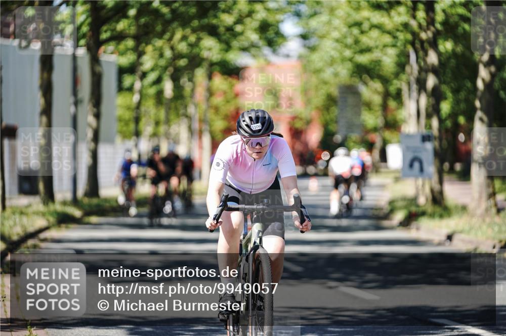 09.08.2026 - GEWOBA Citytriathlon Bremen Michael Burmester http://msf.ph/oto/9949057 09.08.2026 12:44:27 Radfahren 587, 629, 658, 669, 714, 771, 779, 854, 957, 1014, 1106, 1122, 1152 meine-sportfotos.de
