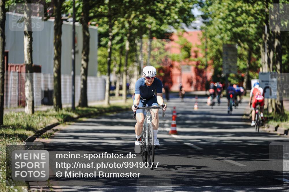 09.08.2026 - GEWOBA Citytriathlon Bremen Michael Burmester http://msf.ph/oto/9949077 09.08.2026 12:44:40 Radfahren 654, 669, 771, 779, 801, 849, 936, 1122, 1152 meine-sportfotos.de